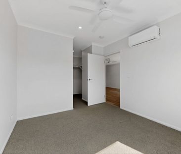 Coastal Living Awaits, Brand New Villa. Take the 3D tour - Photo 4