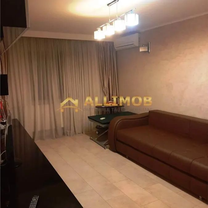 Apartament 3 camere in Ploiesti, zona Bulevardul Bucuresti - Photo 1