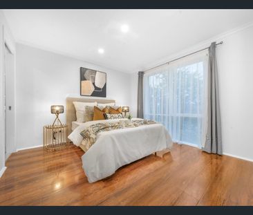 Charming 3-Bedroom Family Home with abundant Space - Photo 6