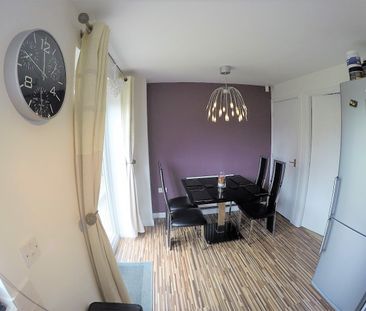 Modern Three Bedroom End Townhouse to Let South Elmsall – Cul de Sa... - Photo 4