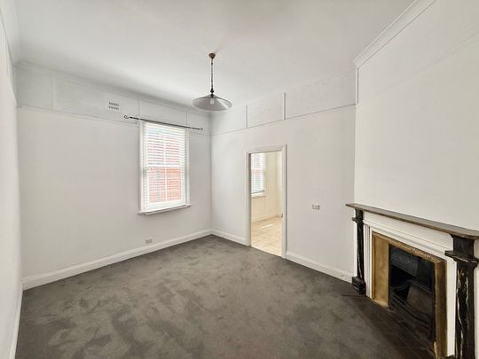 29 Lewis Street, Islington - Photo 1