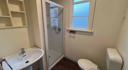 THREE BEDROOMS - HOKOWHITU - Photo 5