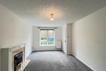 2 bedroom semi-detached house to rent - Photo 3