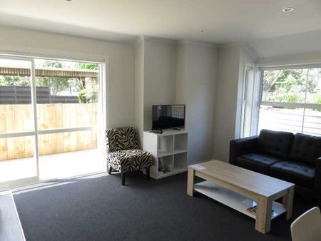 1/79 Carrington Avenue, Hillcrest — - Photo 3