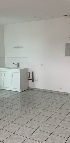 Appartement Type 2 CENTRE LE PELLERIN - Photo 1