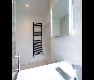 Room in a Shared House, Gittens Close, BR1 - Photo 6