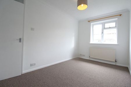 Mill Road, Burgess Hill, RH15 - Photo 2