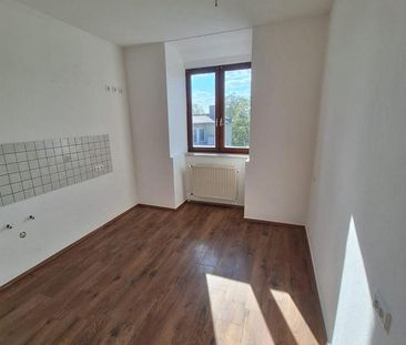 Großzügige, helle 5-Zimmer-Dachgeschosswohnung im Altbau – ruhige - Photo 1