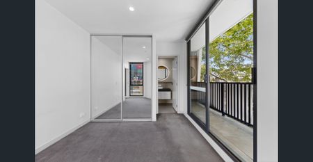 This 2 bedroom apartment is in a boutique group - Photo 4