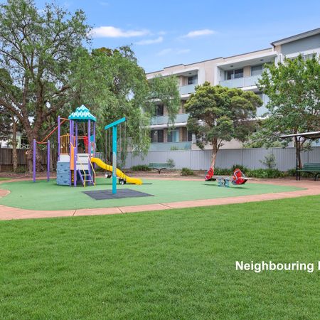 Modern two bedroom unit - 20% below market rent - Photo 3