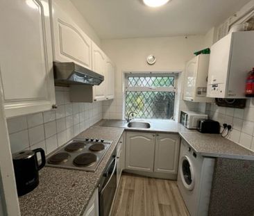 Eden Crescent (room 4), Burley, Leeds - Photo 4