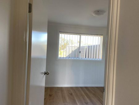 NEAR NEW GRANNY FLAT - Photo 5