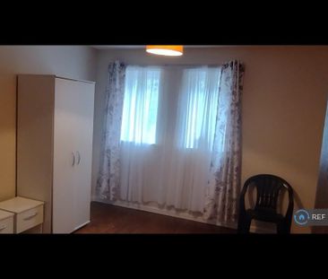 2 bedroom semi-detached house to rent - Photo 4