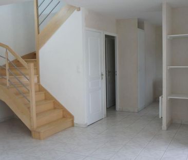 Location Appartement 3 pièces 73m² - Photo 5