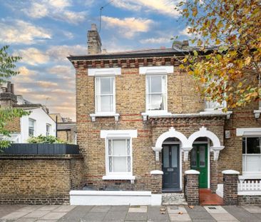 2 bedroom end of terrace house to rent - Photo 2