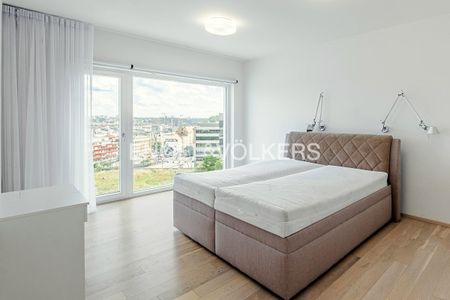 Apartment for rent, 4+kk - 3 bedrooms, 166m - Fotografie 2