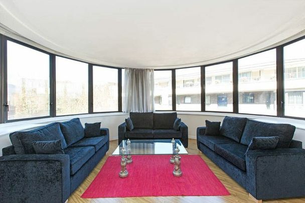 3 Bedroom Flat To Let - Photo 1