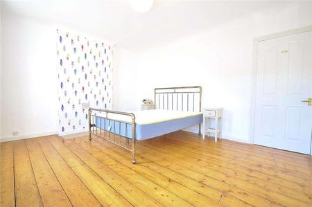 South Street, Farnborough, Hampshire, GU14 - Photo 4