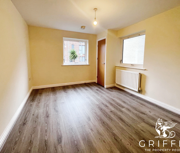 Draper Close, Grays, RM20 - Photo 1