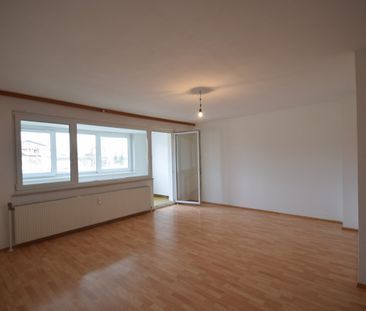 "BERGHEIM - Große helle 2,5 Zimmer Wohnung mit Loggia nähe Lokalbah... - Foto 2