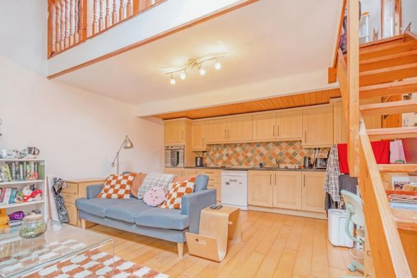 1 bedroom Flat To Let - Photo 1