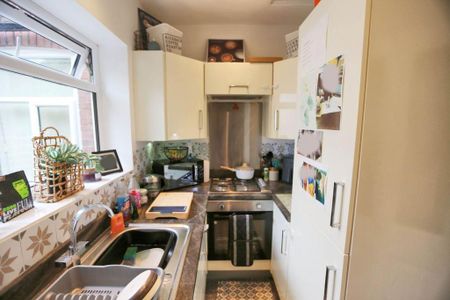 1 bedroom apartment to rent - Photo 3