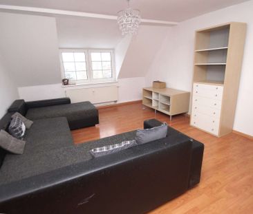 3-Zimmer-Wohnung mit separater Küche, Badewanne, Laminat - Photo 2