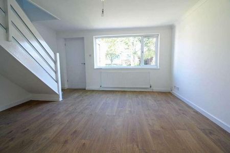 Farley Close, Frome, BA11 - Photo 3