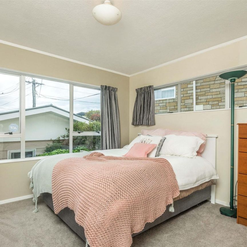 85 Mark Ave, Paparangi - Photo 1