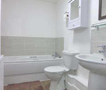 Kingsquarter, Maidenhead - Photo 6