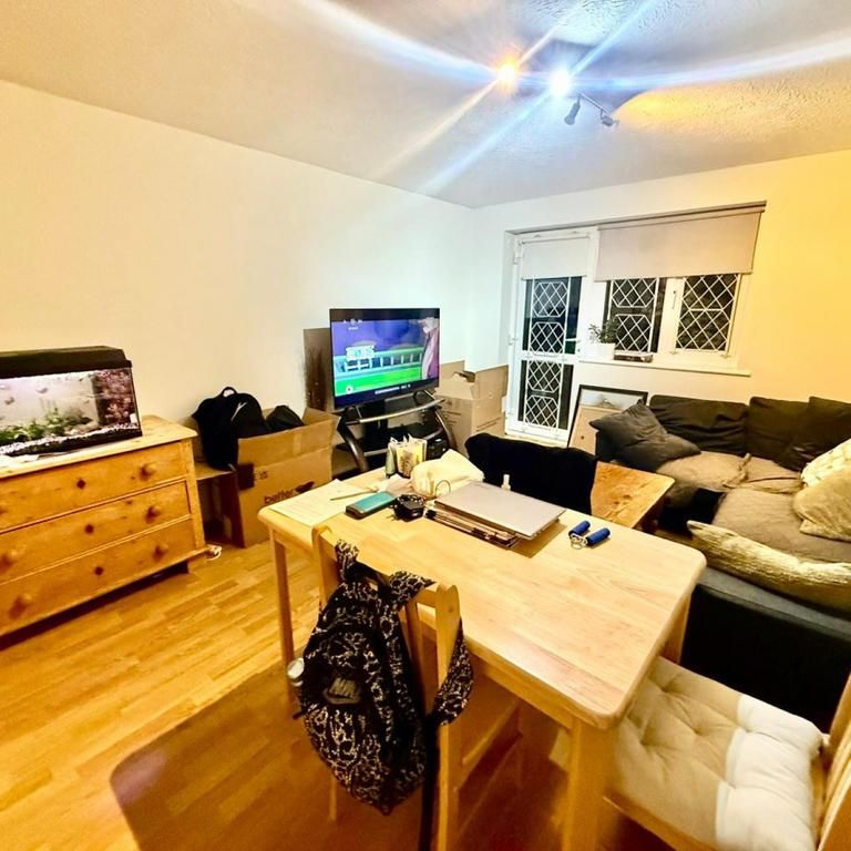 2 bedroom house to rent - Photo 1