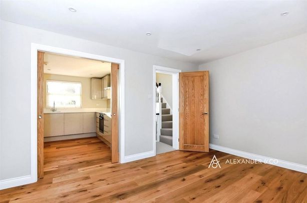 1 bedroom flat to rent - Photo 1