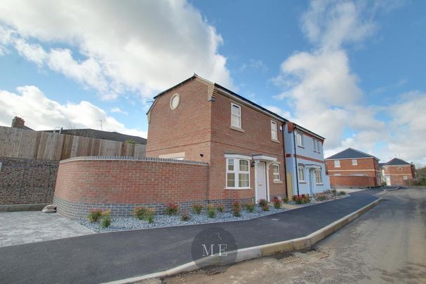 2 bedroom detached house to rent - Photo 1