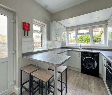 3 bedroom terraced house to rent - Photo 6