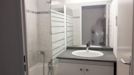 location Appartement T2 DE 37.6m² À BALMA - Photo 3