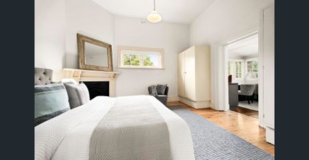 Spacious Character Villa in Premier Medindie Location - Photo 2