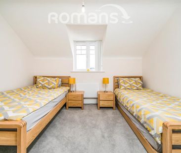 3 bedroom semi-detached house to rent - Photo 4