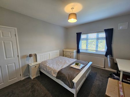 4 Bed Student Accommodation - Photo 3