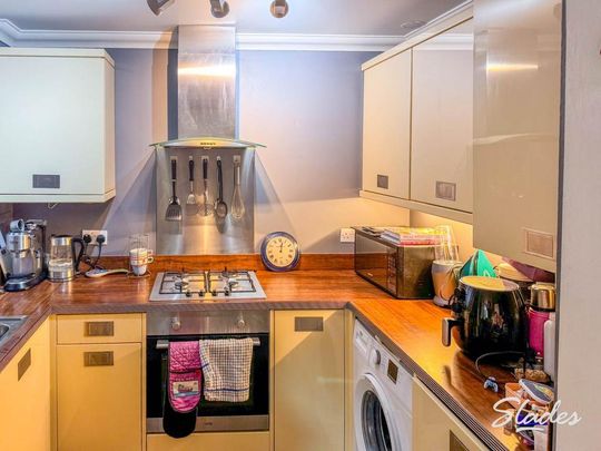 1 bedroom flat to rent - Photo 1