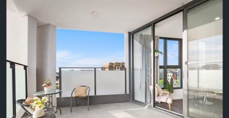 Move-In Ready | Contemporary Full Furnished Apartment, Burwood - Photo 3