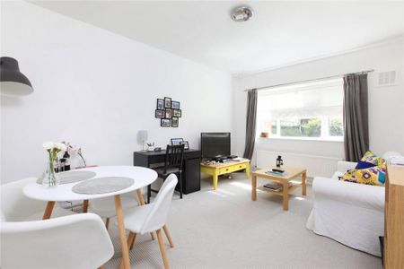 1 Bed Flat, Ivanhoe House, SW12 - Photo 2