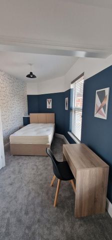 6 bedroom house to rent - Photo 4