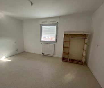 Location Appartement 2 pièces 68m² - Photo 3
