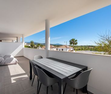 Ground Floor Apartment in Estepona - Photo 6