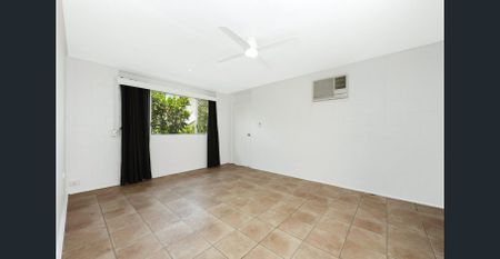 2/9 Shaw Street, West End, Qld 4810 - Photo 5