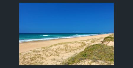 CASUAL COASTAL LIVING AT BOKARINA BEACH - Photo 3