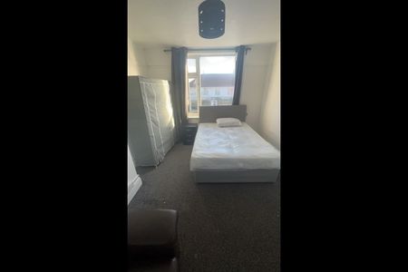 Room in a Shared Flat, Filton Avenue, BS7 - Photo 3