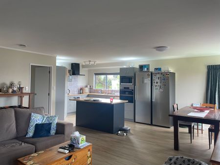 8 Pickett Place, Waihi - Photo 5