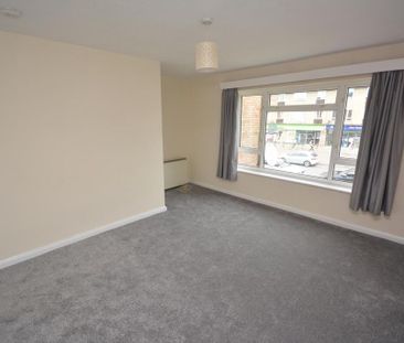 2 bedroom ground floor flat to rent - Photo 3