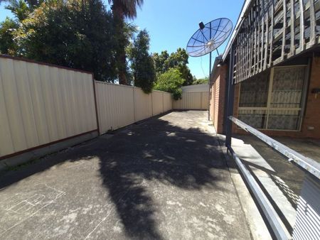 Spacious, Family-Friendly Home in Great Hallam Location - Photo 2